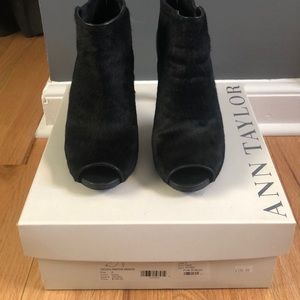 Ann Taylor Vellera Peeptoe Shootie